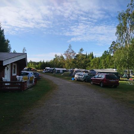 Готель Stensjoe Camping Vastra Stensjo Екстер'єр фото