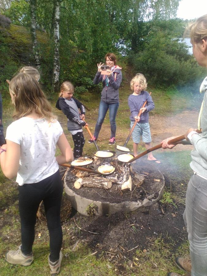 Готель Stensjoe Camping Vastra Stensjo Екстер'єр фото